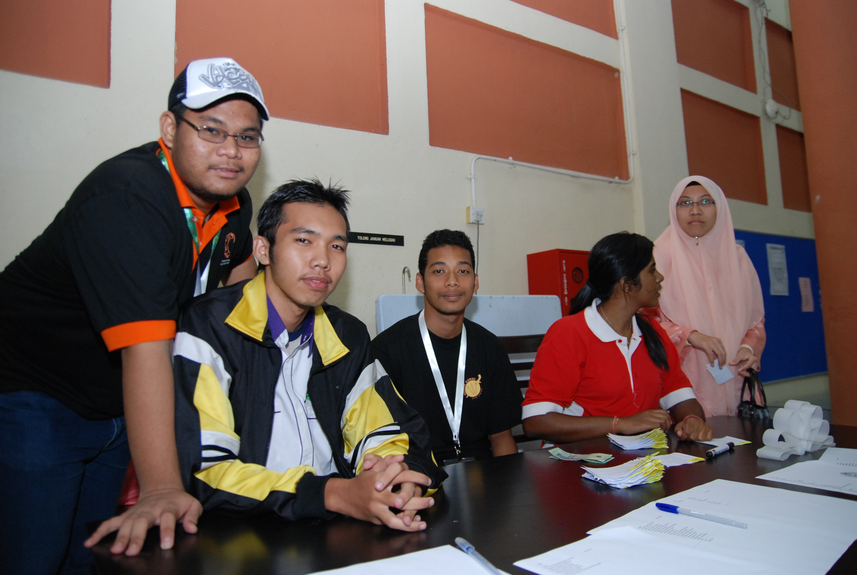 CyberNight09 011